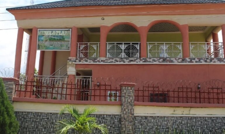 Kenglo Plaza Hotel
