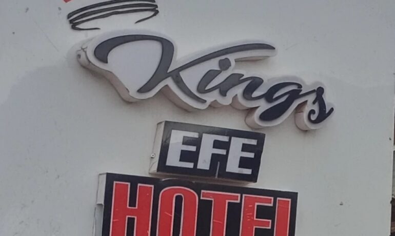 Kings Efe Hotel and Lounge