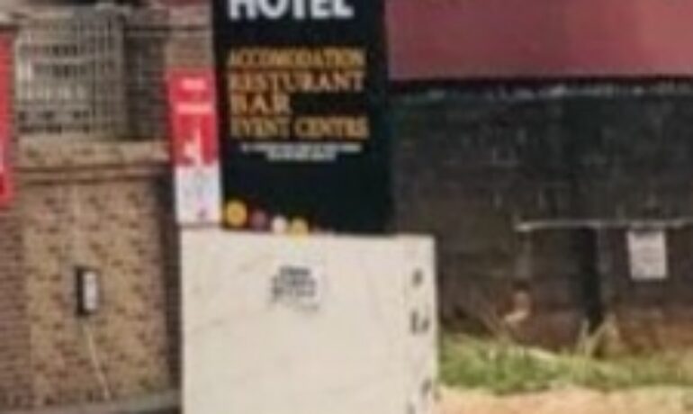 LIFE LIGHT HOTEL AND SUITES