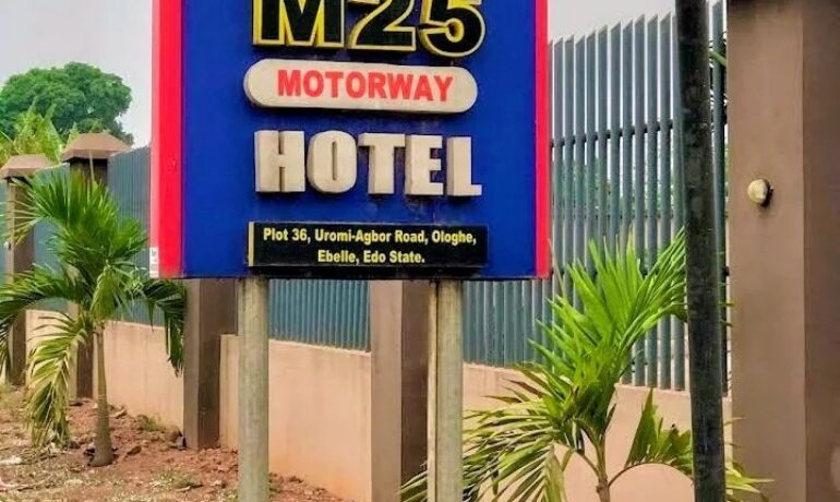 M25 Motorway Hotel