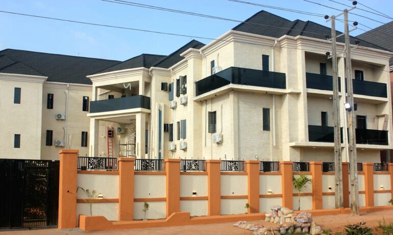 MAXY GRAND HOTEL, Auchi