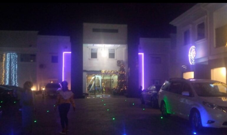 Naucte-Deal Boutique Hotel