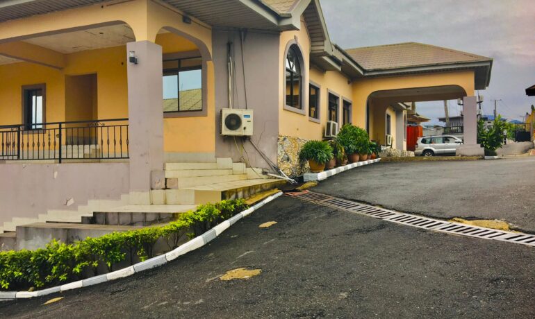 Nesville Suites