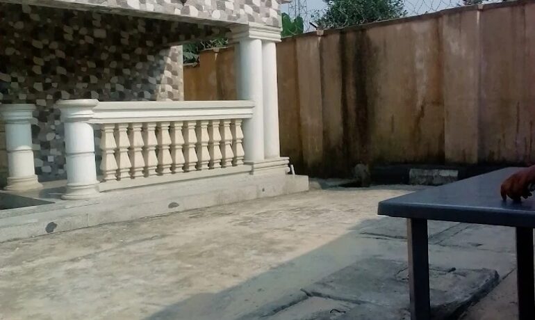 Niron Guest House