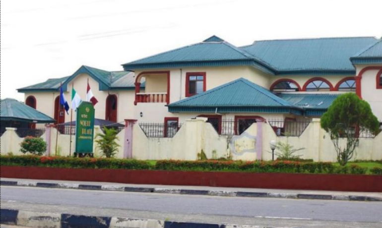 Noble Palace Hotel