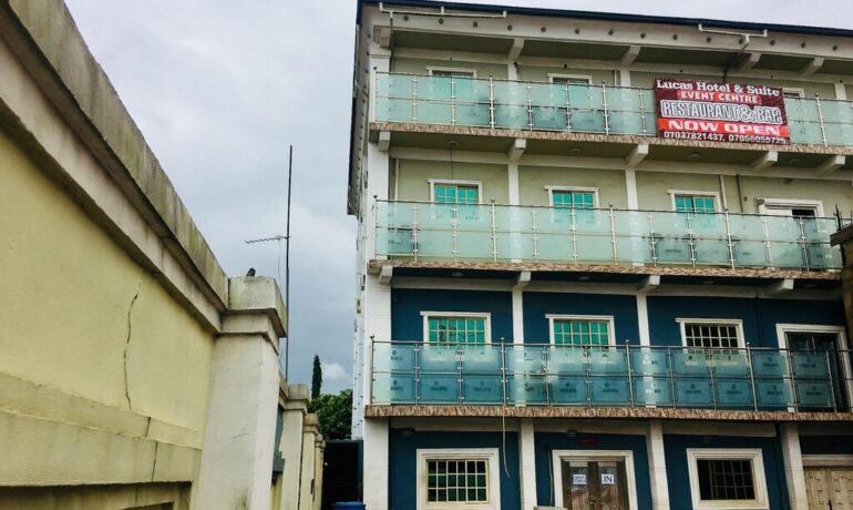OmoLucas Hotel & Suites