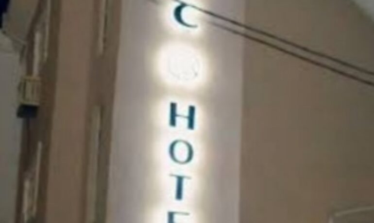 Ovic Hotel