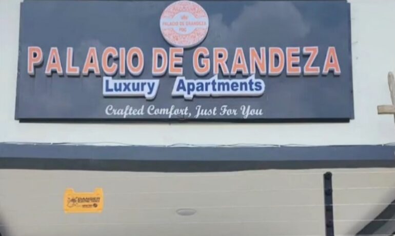 Palacio De Grandeza Luxury Apartment