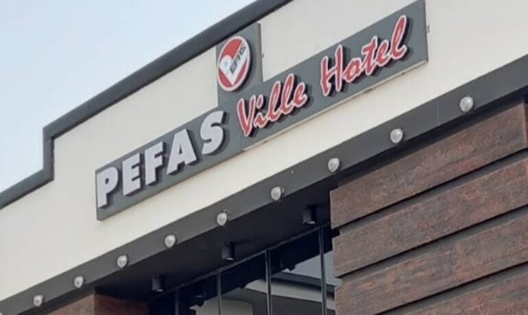 Pefas Ville Hotel