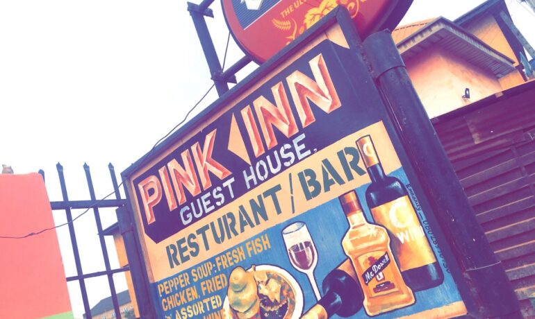 Pink Inn Guest House, Restaurant & Bar