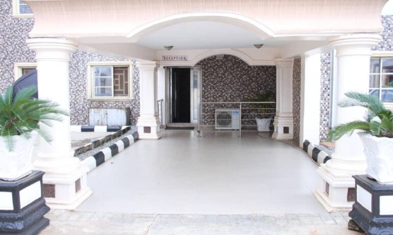 Rosrit Hotel and Suites Benin City