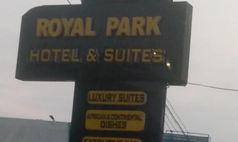 Royal Park Hotel Suites