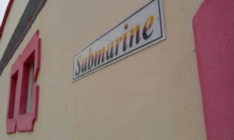 Submarine Inn