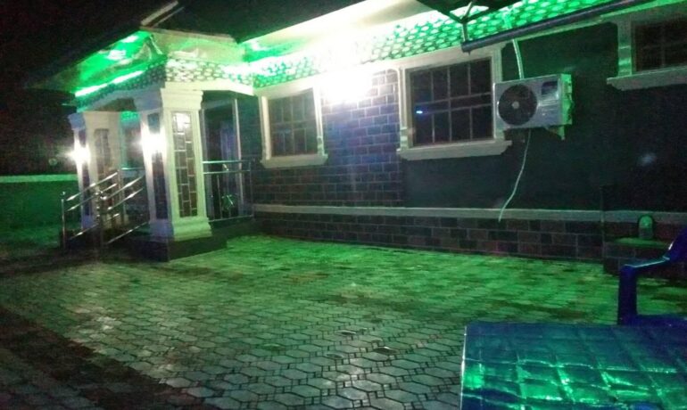 UF HOTEL