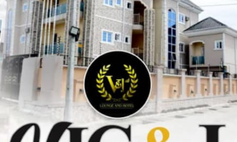 Vic & J Lounge and Hotel
