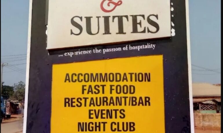 Victorio Hotel & Suites