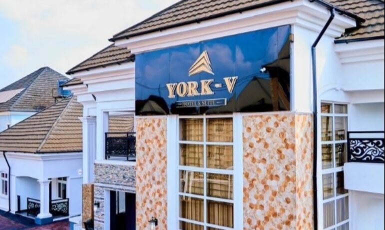 York-V Hotel and Suites