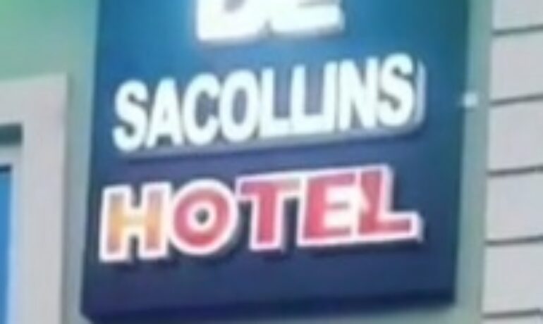 De Sacollins Hotel