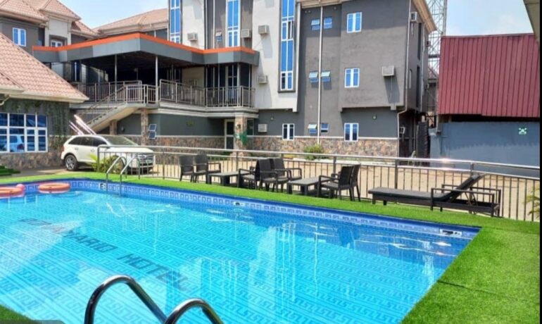 Donamario Hotel