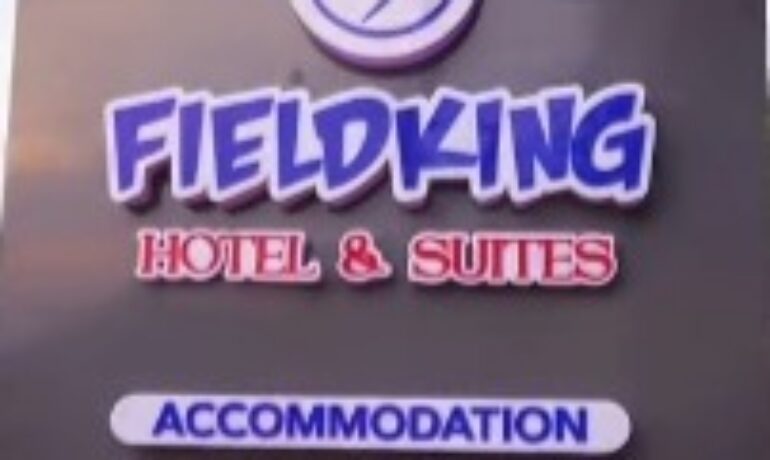FIELD KING HOTEL AND SUITES