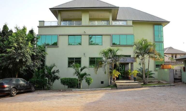 Green Suites Villa