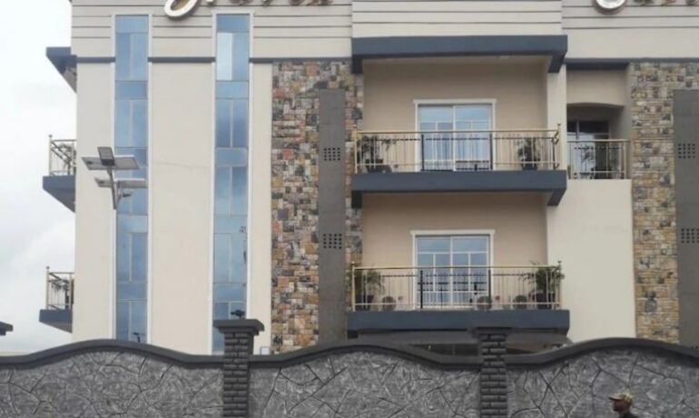 HAVEN SUITES & GARDEN