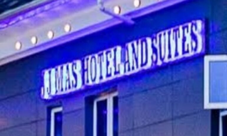 JJ MAS Hotel and Suites