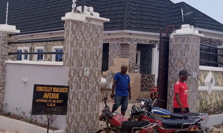 Kings and Prince Hotel Obinze