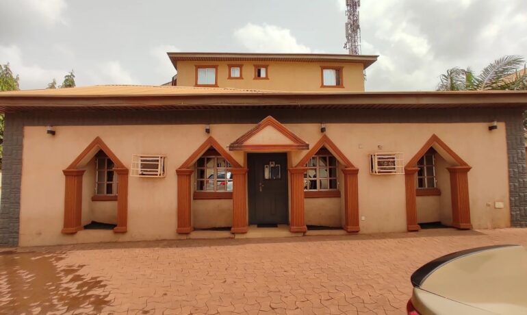 Mirabeth Suites