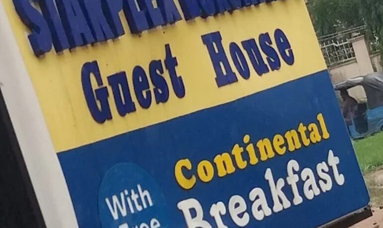STARPLEX LUXURIOUS GUEST HOUSE