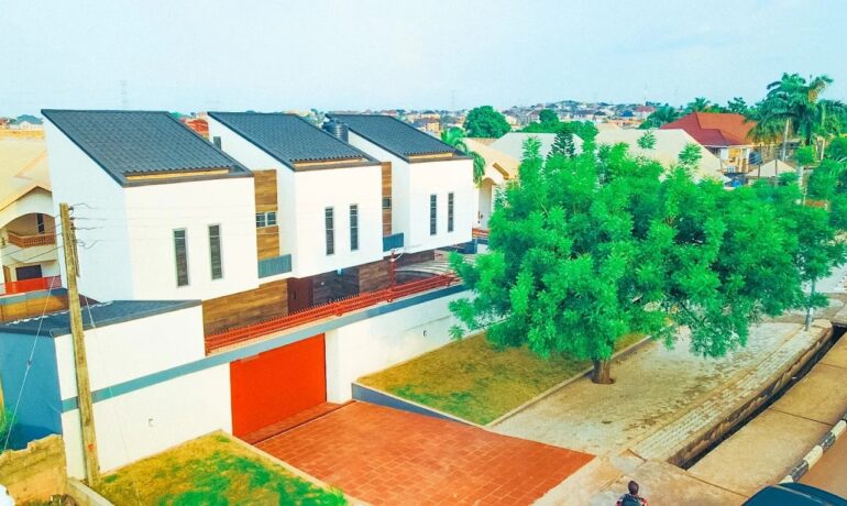 The Isle Homes