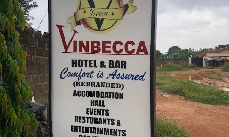 Vinbecca Hotel and Bar