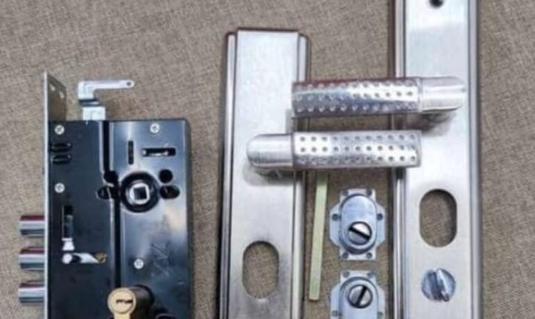 Lumi Doors